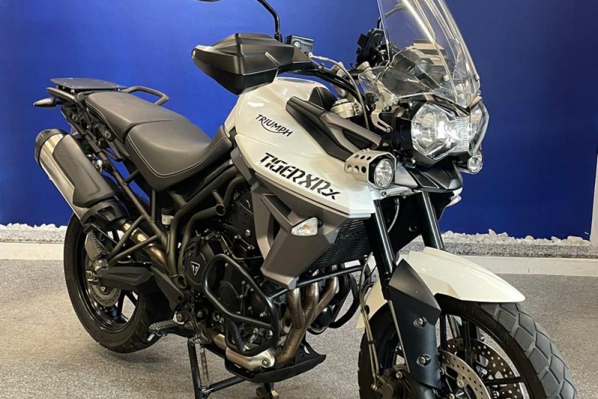 Detalhes do produto TRIUMPH TIGER 800 XRX 16/2017