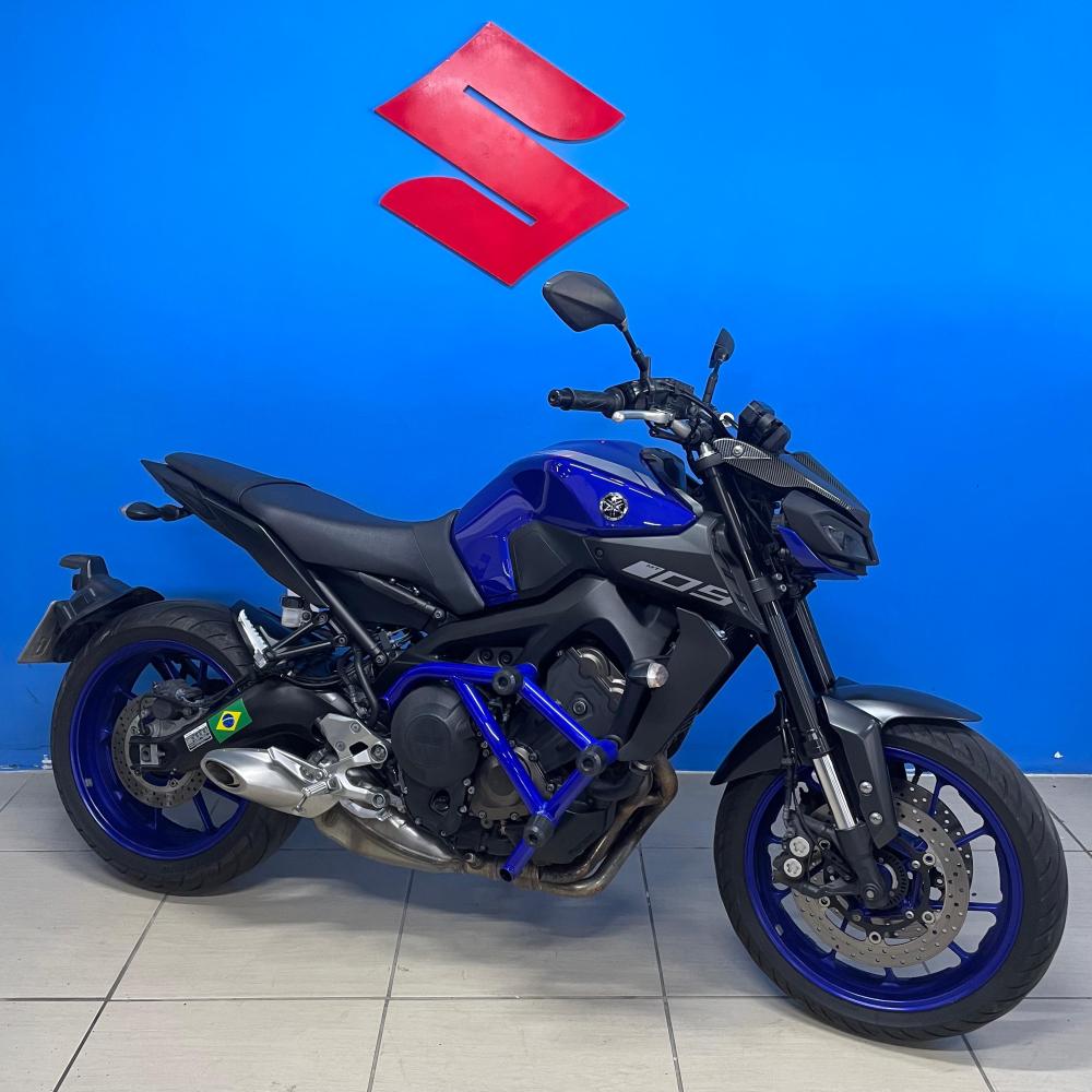 Moto Yamaha MT09 2020/21