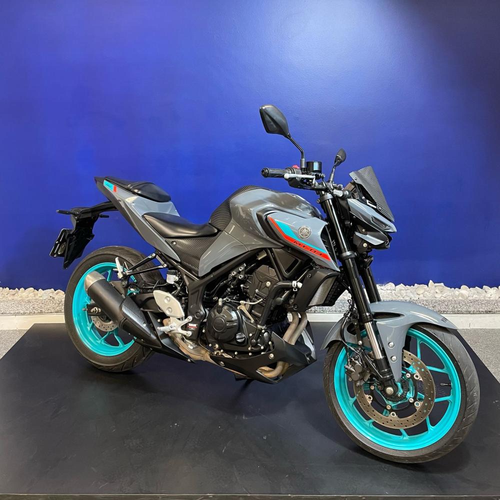 MOTO YAMAHA MT-03 23/2024