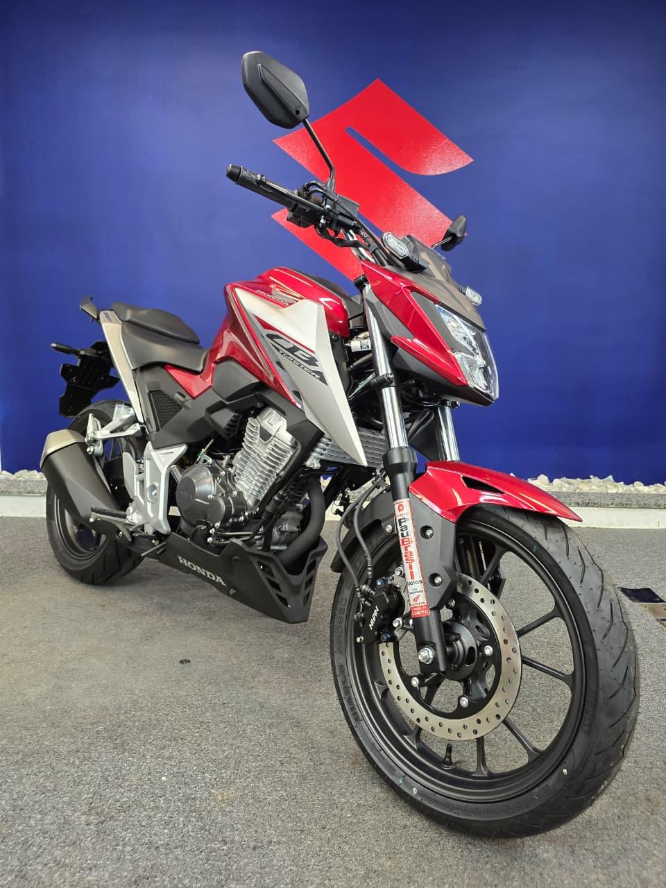 MOTO Honda CB 300F Twister 2026