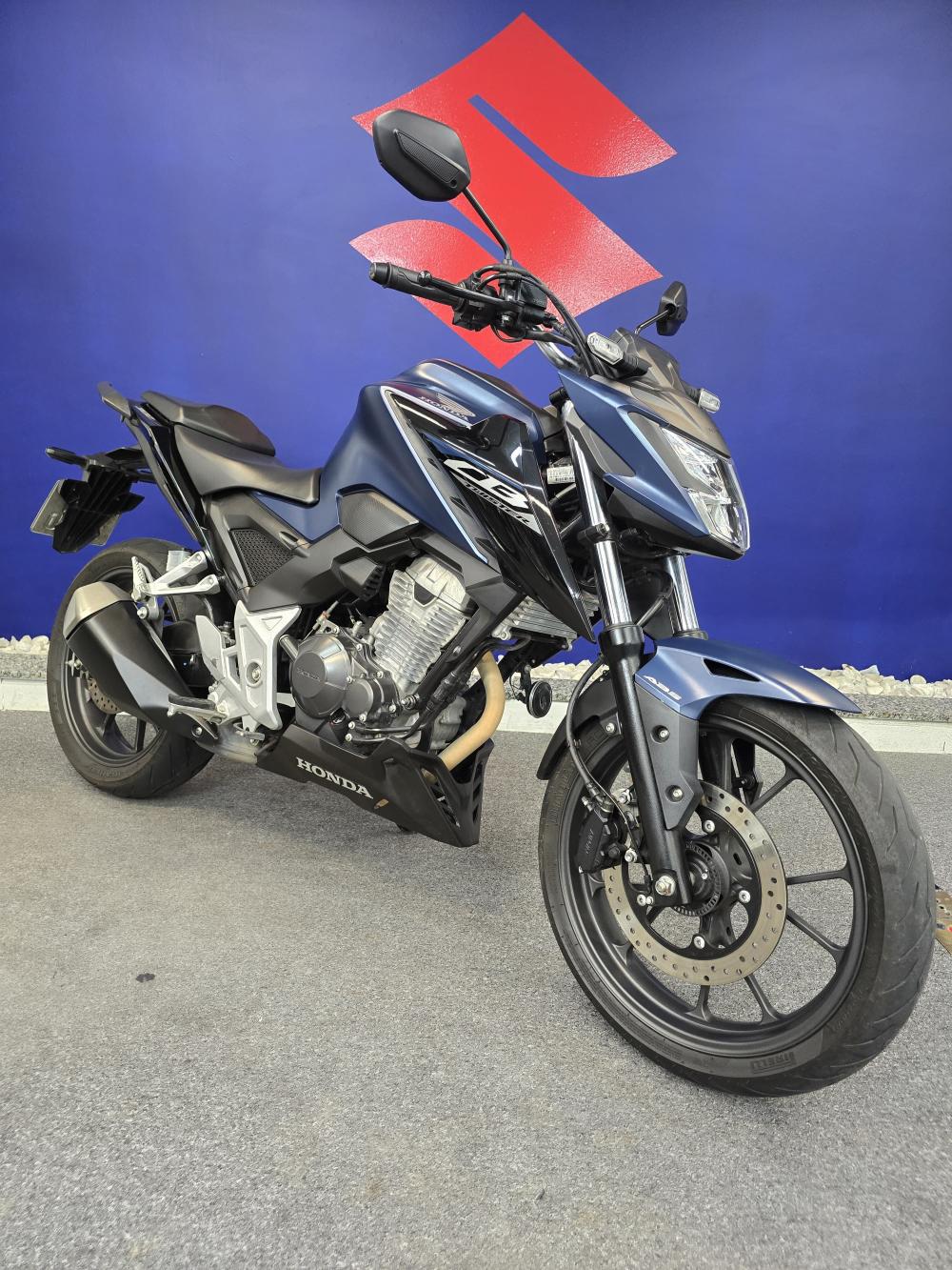 MOTO Honda CB 300F Twister 2025