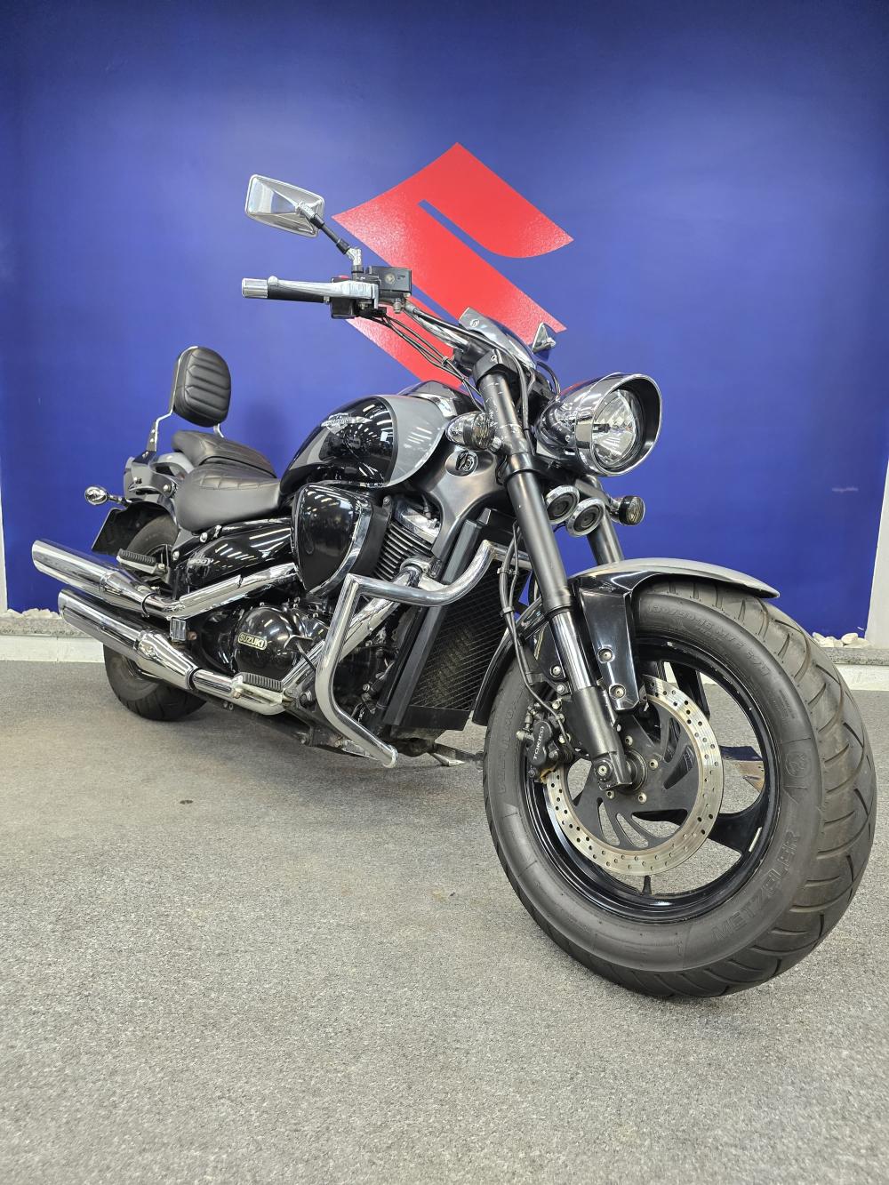 MOTO Suzuki Boulevard 2011