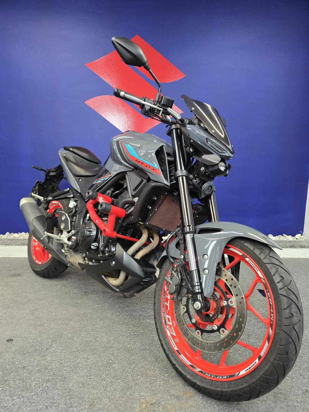 MOTO Yamaha MT-03 2023