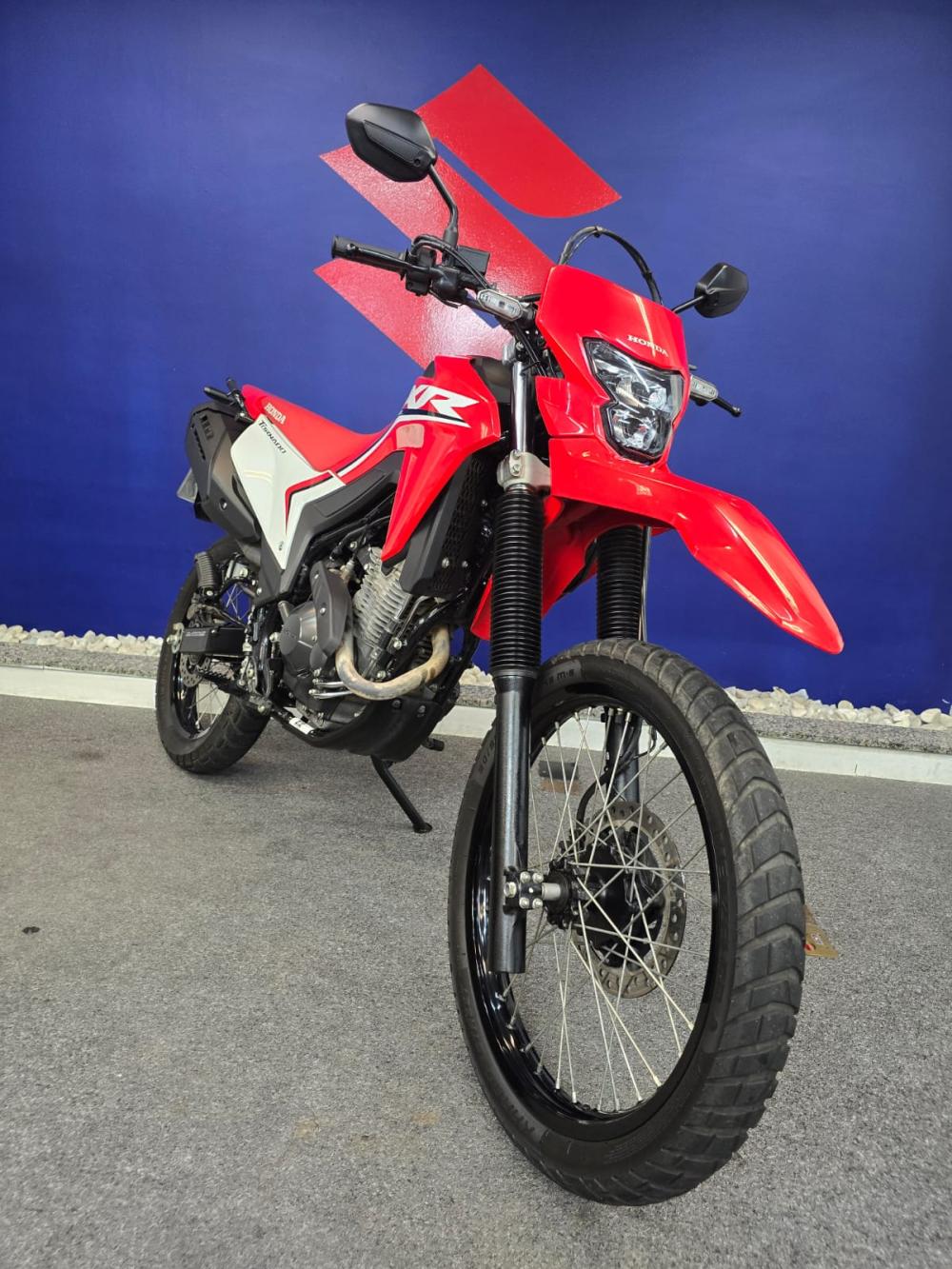 MOTO Honda Tornado 2026